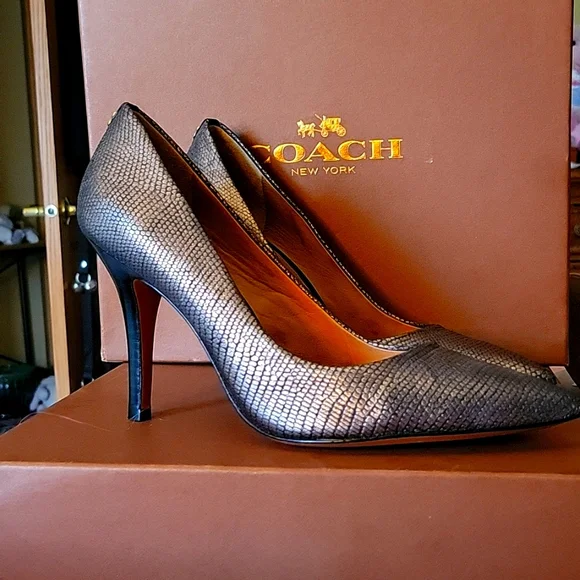 Coach Lizard Embossed pumps - metallic pewter, sz 10 - Picture 7 of 7